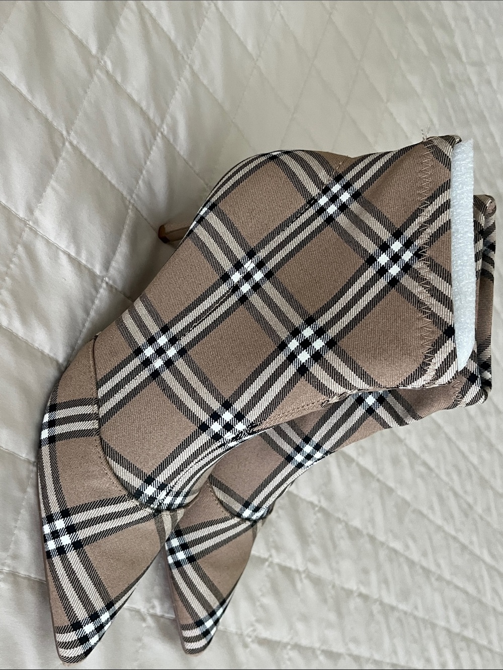 Charles David Pointed-Toe Women’s Boots — Tan Plaid